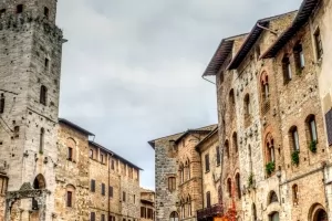 San Gimignano Guide