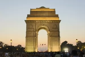 India Gate in New Delhi thumbnail