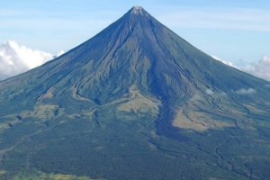 Mayon Volcano Pictures