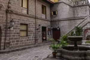 The interior courtyard and fountain at the Casa Manila.