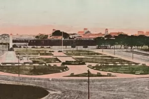 An old picture of Luneta Park in Manila.