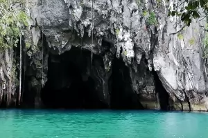 Puerto Princesa Cave River