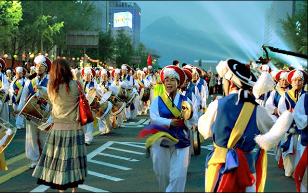 Hi Seoul Festival Parade Picture